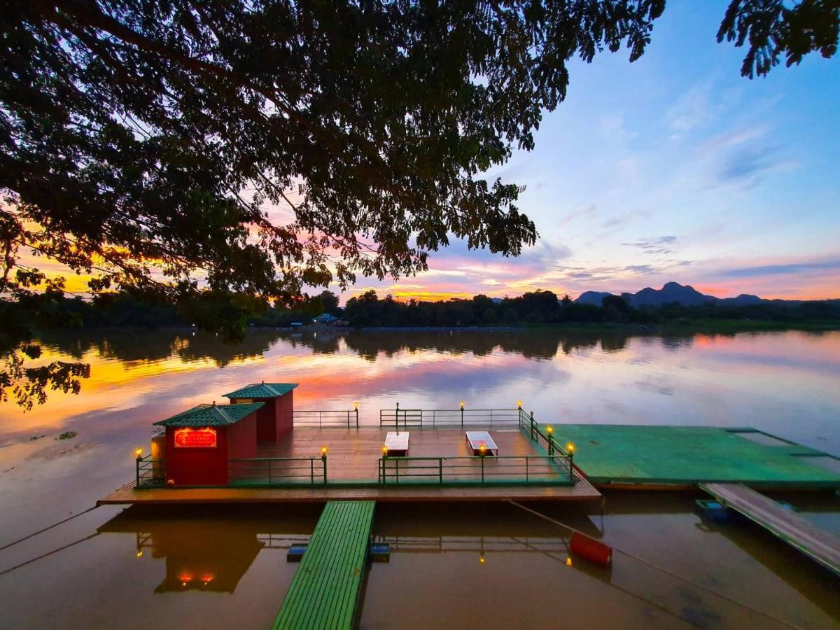 Golden Dragon Kanchanaburi Luaran gambar