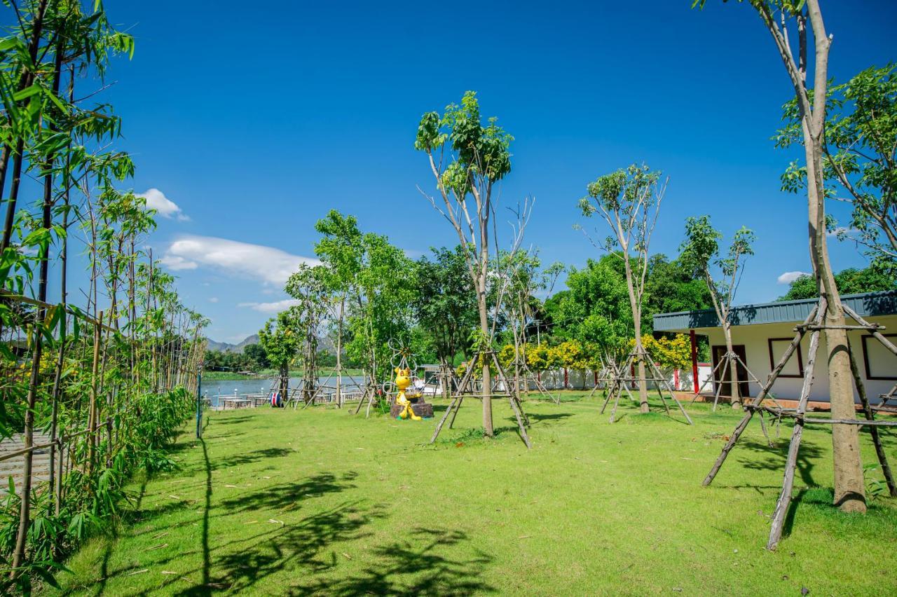 Golden Dragon Kanchanaburi Luaran gambar