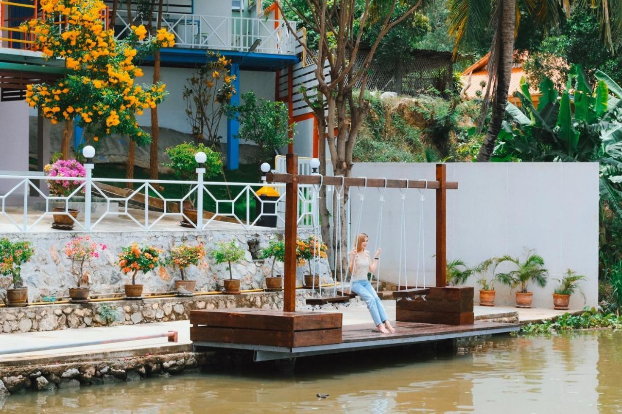 Golden Dragon Kanchanaburi Luaran gambar